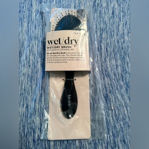 Kitsch Wet/Dry Gentle Detangling Brush NEW